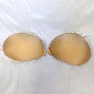 NWT Sticky Bra Size F
